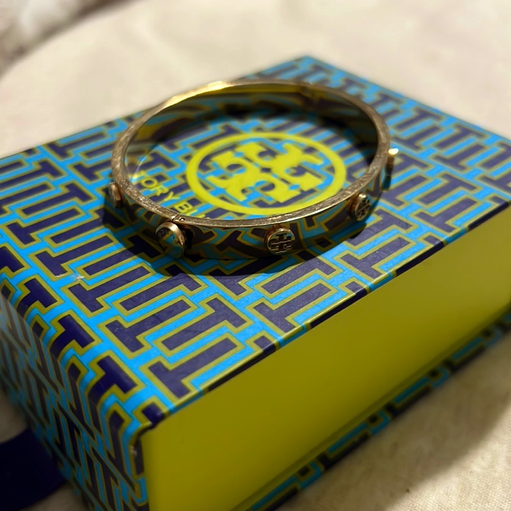 Tory Burch logo stud hinge bracelet